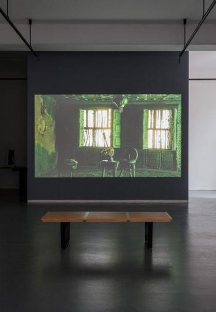 Saskia Olde Wolbers, Voice over Tom Brooke, 18 min HD video, Yes, these eyes are the windows (Installation), 2015