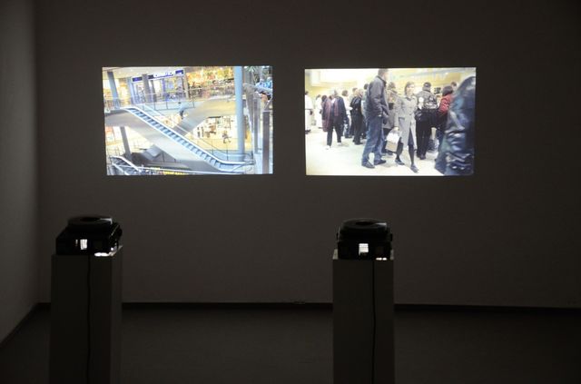 Pilvi Takala, Slide show installation, Bag Lady (Installation view), 2008