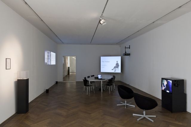 Pilvi Takala, Installation,  Kunsthalle Basel, The Trainee (Installation view), 2011