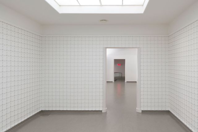 Lucas Lenglet, Safety pins and metal rings, Installation view of Kröller Müller Museum, 2019