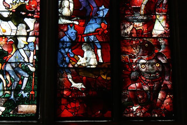 The choices of Helen Verhoeven , The Last Judgment stained glass windows of St Mary’s Church in Fairford, England. Attributed to Barnard Flower (circa 1500), - My favourite art work at the moment (1) -, 